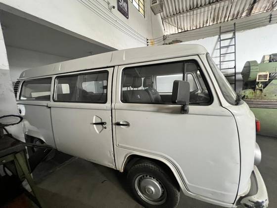 VOLKSWAGEN KOMBI 1.4 MI STD 8V FLEX 4P MANUAL VOLKSWAGEN KOMBI 1.4 MI STD 8V FLEX 4P MANUAL